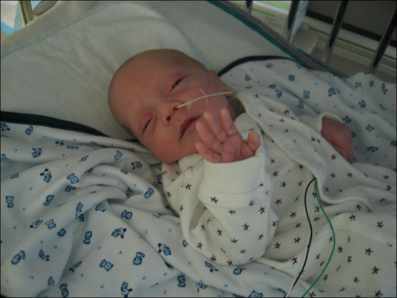 Sebastian off all his CPAP/canulas